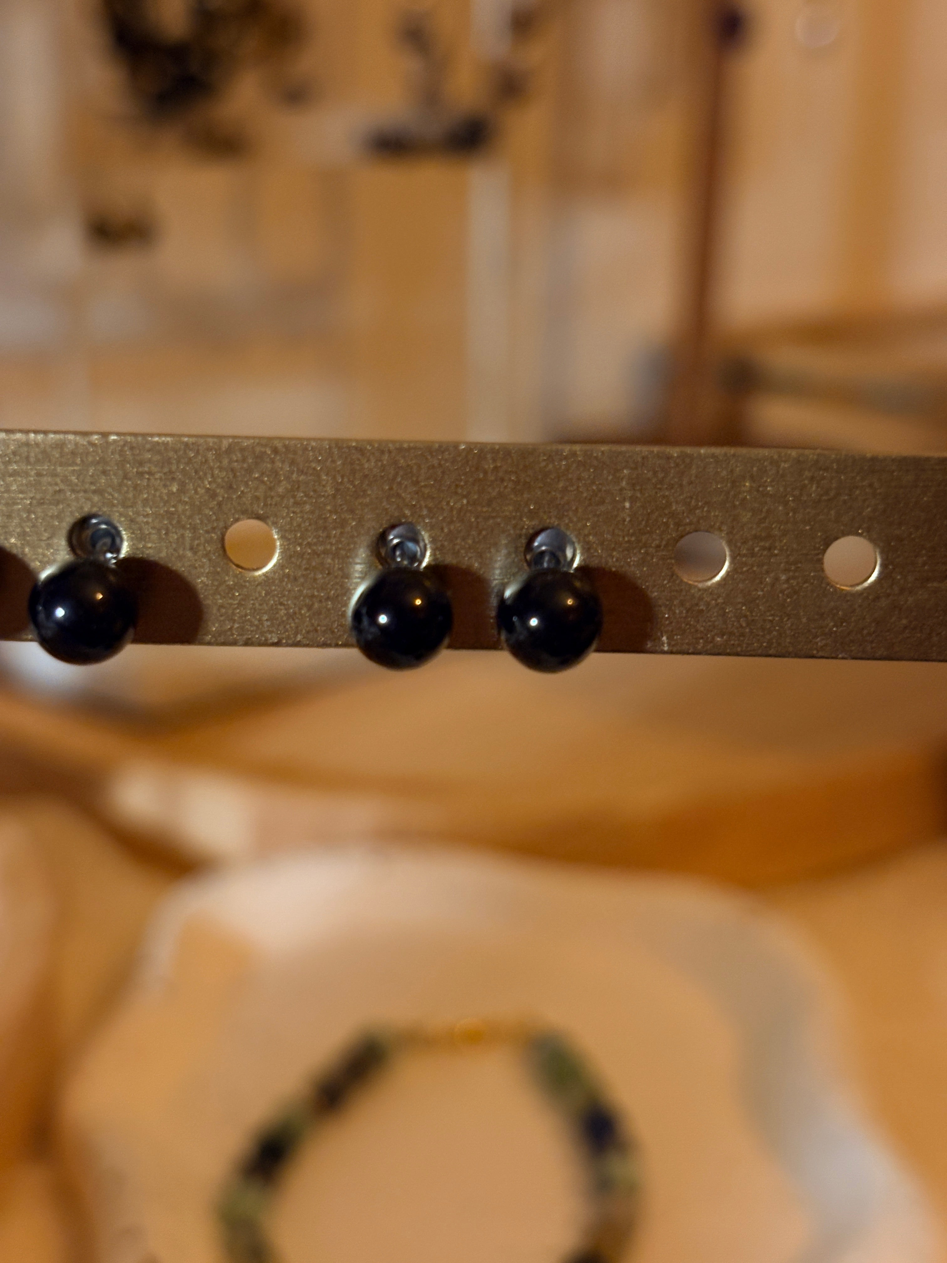 Boucle en obsidiennes