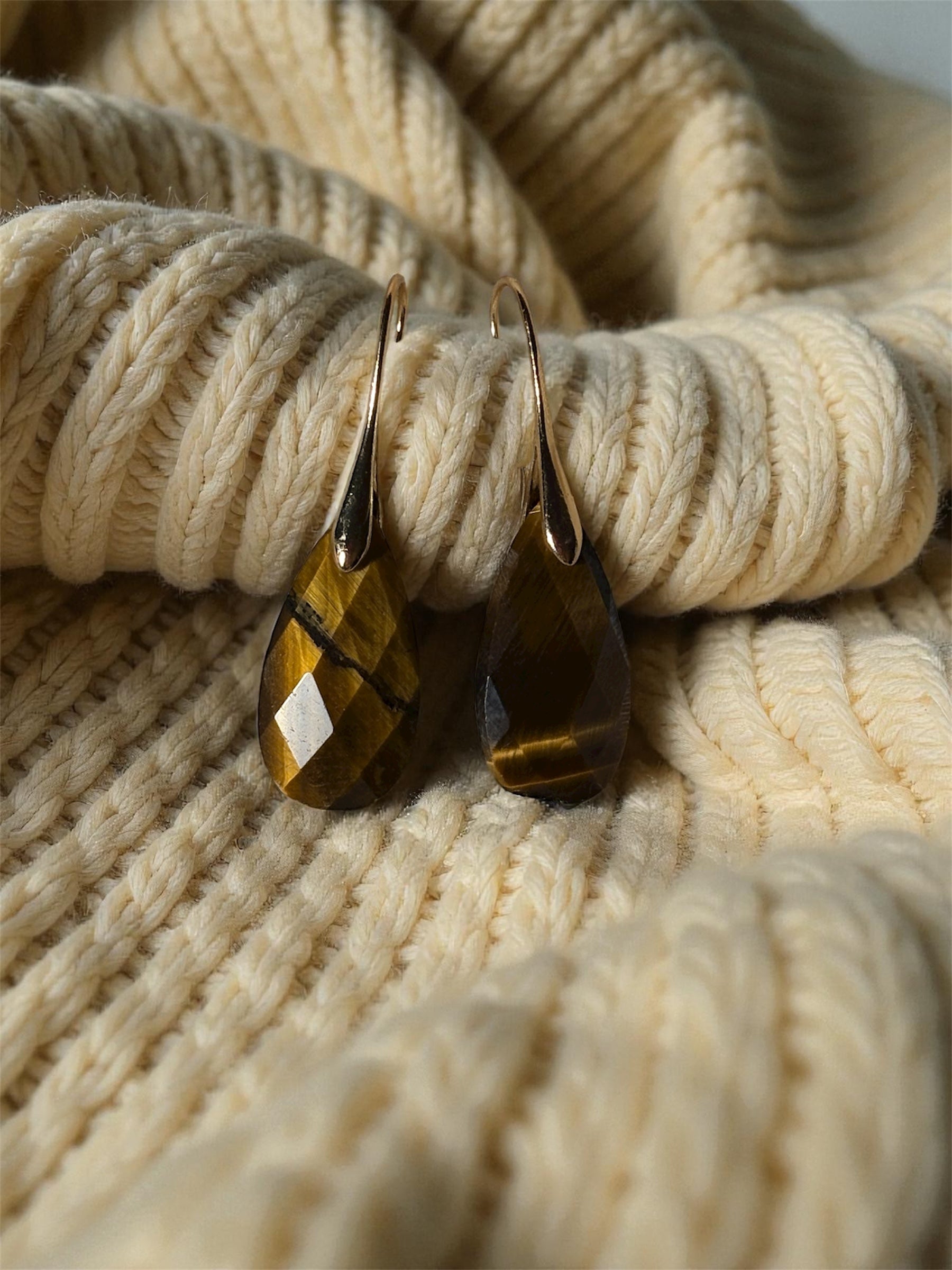 Boucle lucie en oeil de tigre