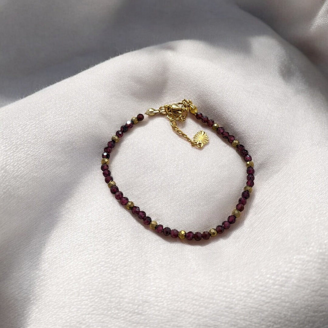 Bracelet baroque en grenat