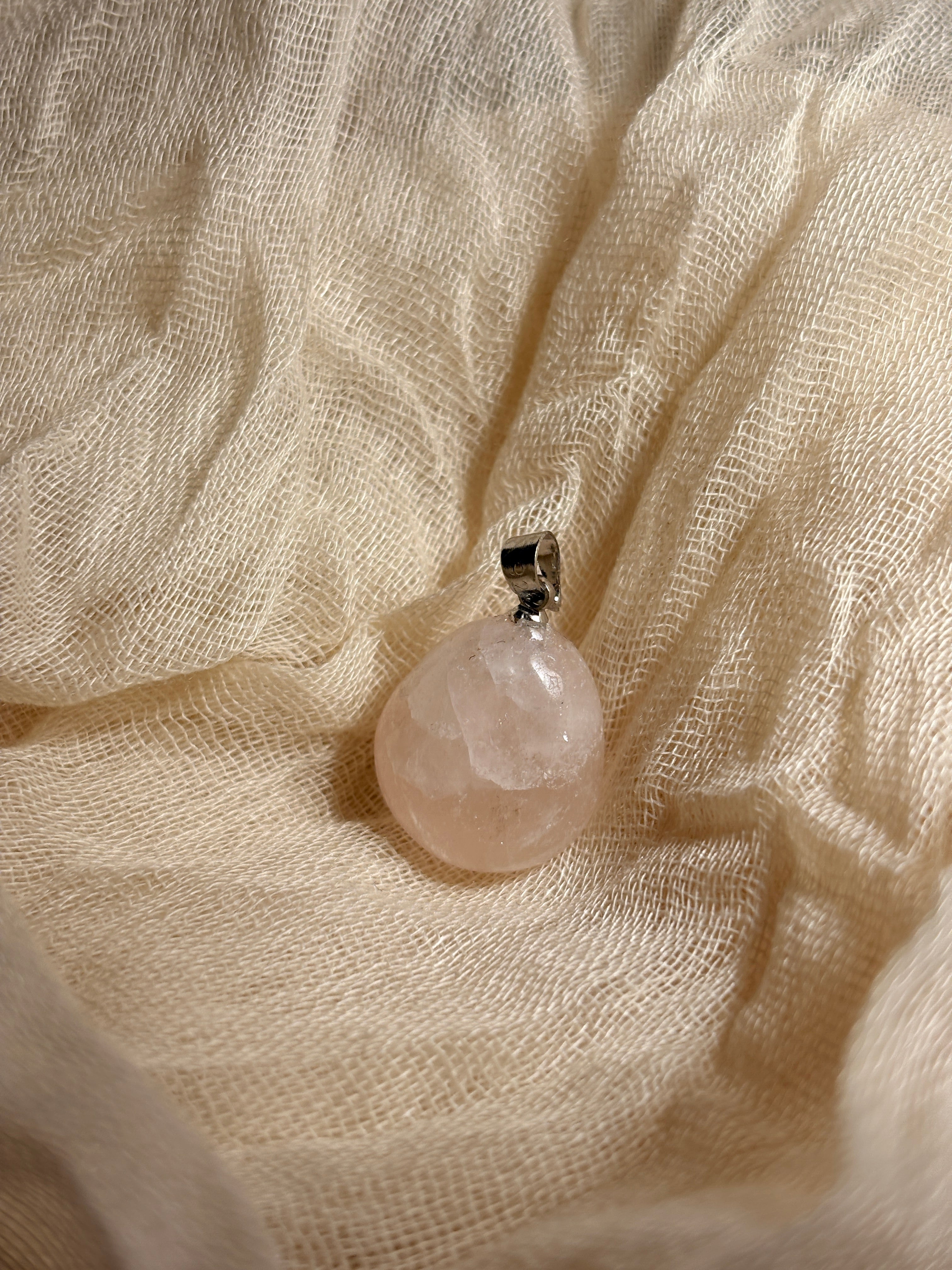 Pendentif quartz rose